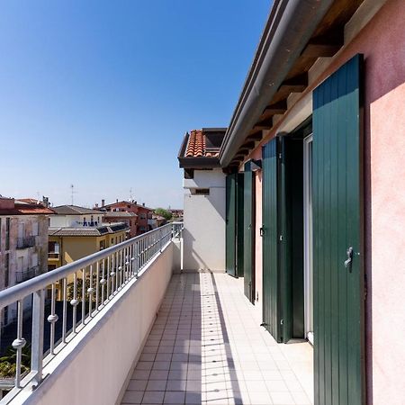 Maestrale Canova Apartments Caorle Exterior photo