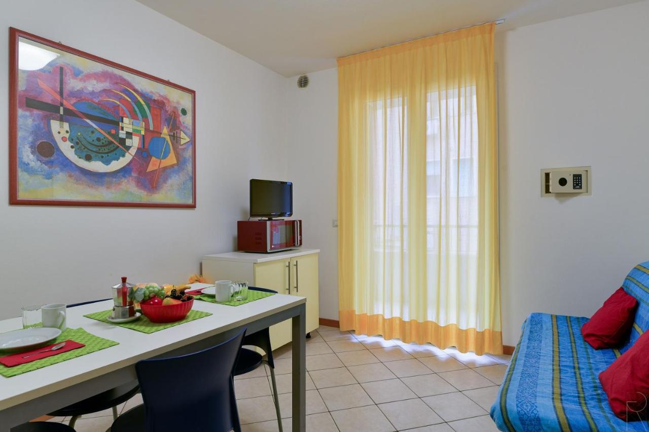 Maestrale Canova Apartments Caorle Exterior photo