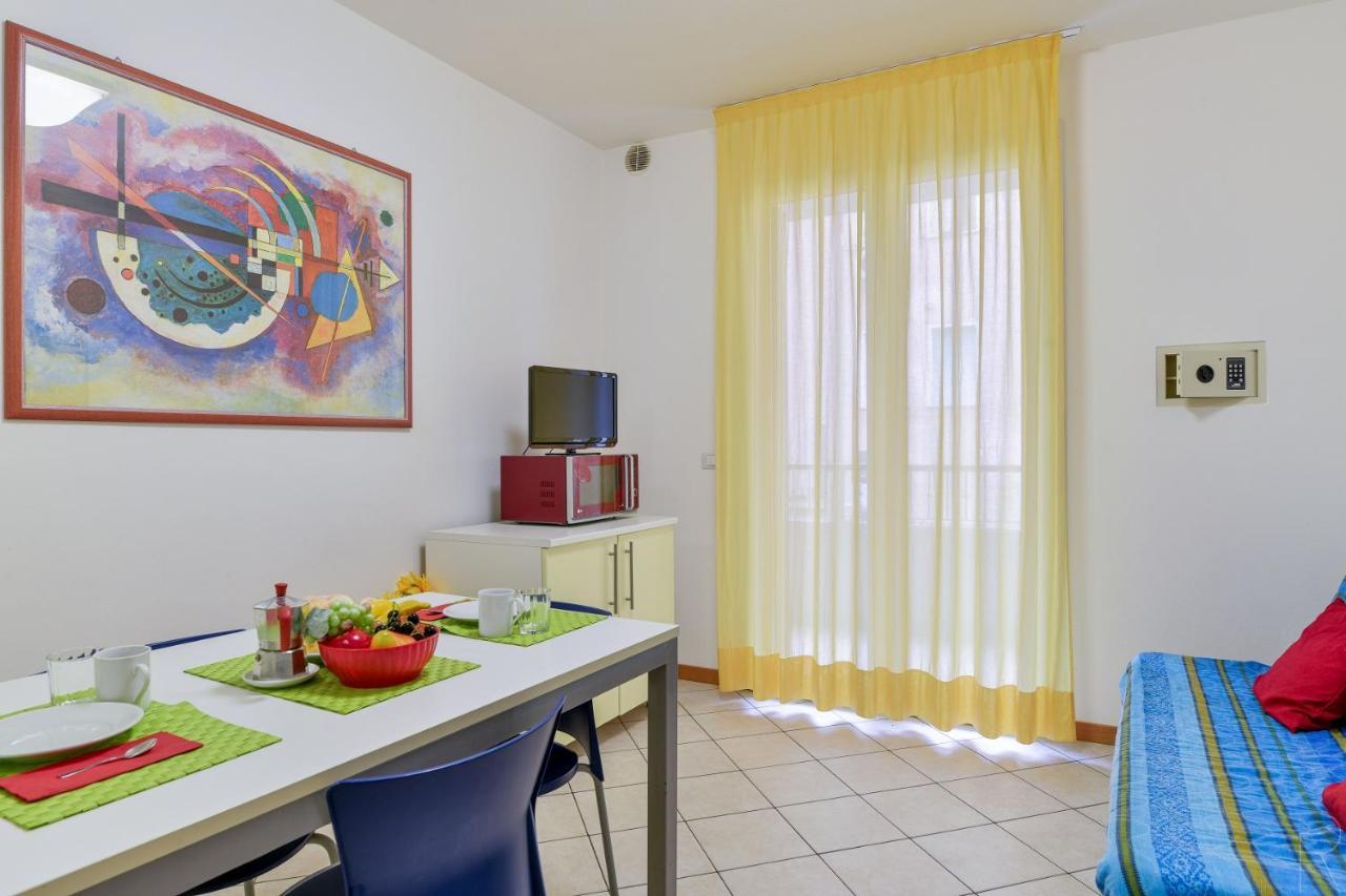 Maestrale Canova Apartments Caorle Exterior photo