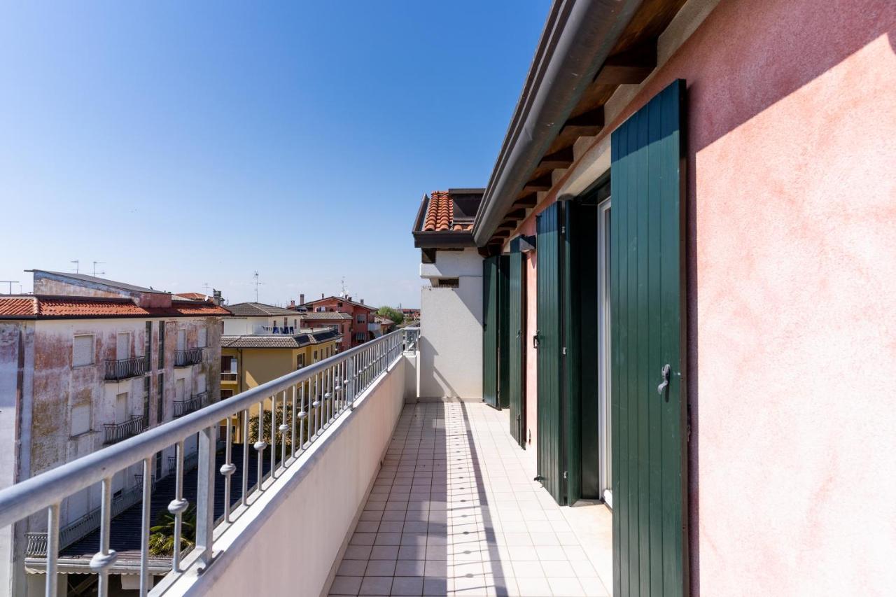 Maestrale Canova Apartments Caorle Exterior photo