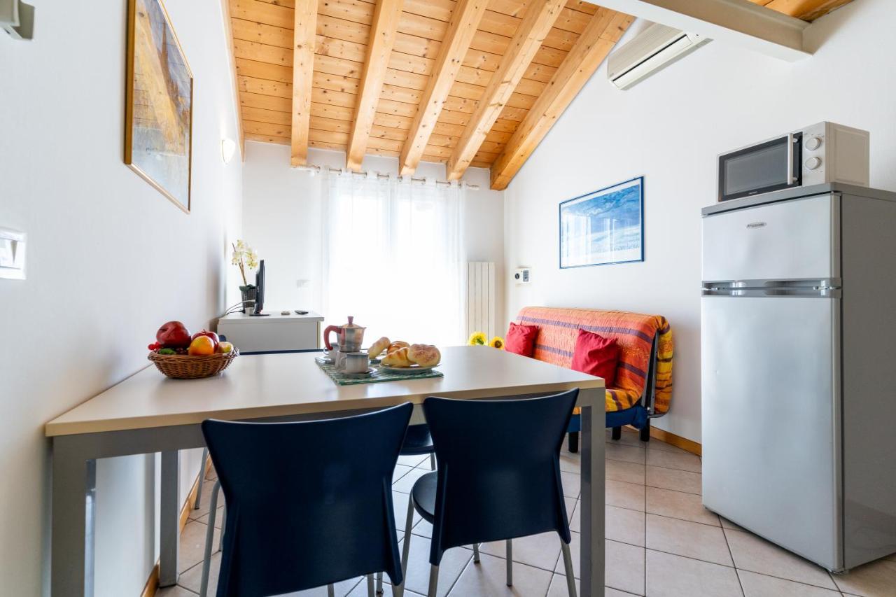 Maestrale Canova Apartments Caorle Exterior photo